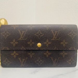 Louis Vuitton Sarah Monogram Bi-fold Long Wallet